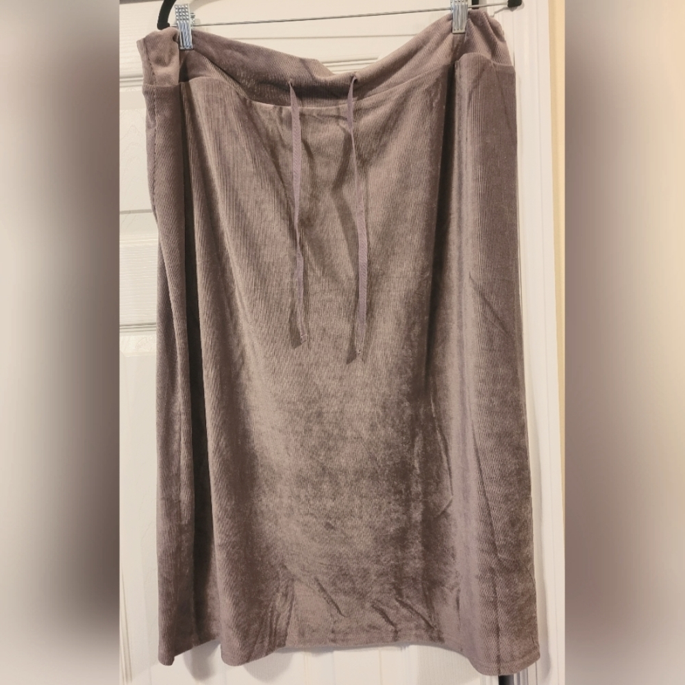 Daniella Faye ribbed velour drawstring waisted skirt